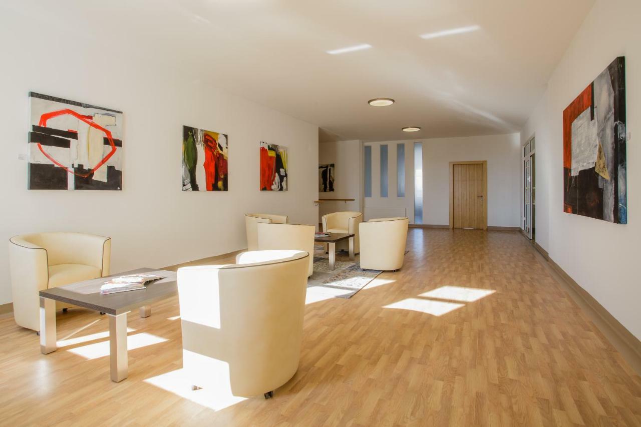 Health Vital Comfort Guestrooms Вельс Екстер'єр фото