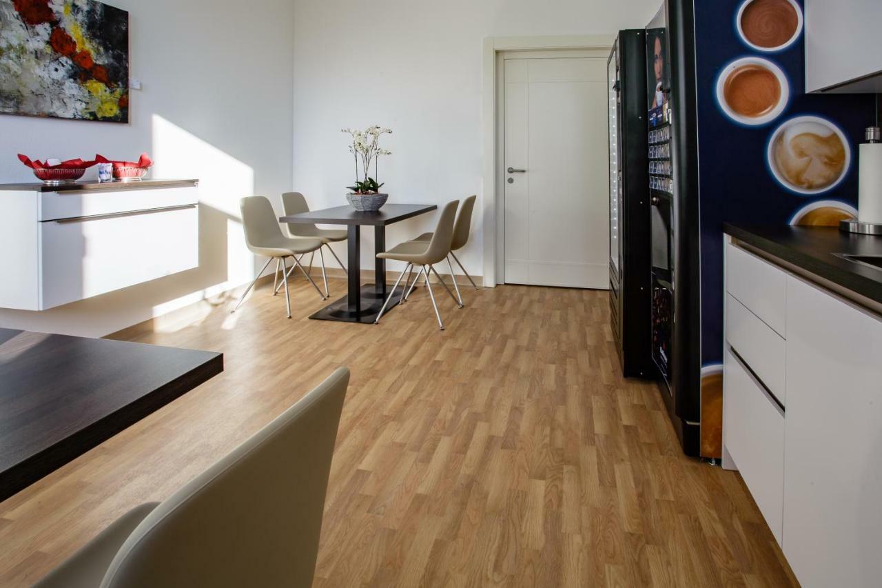 Health Vital Comfort Guestrooms Вельс Екстер'єр фото