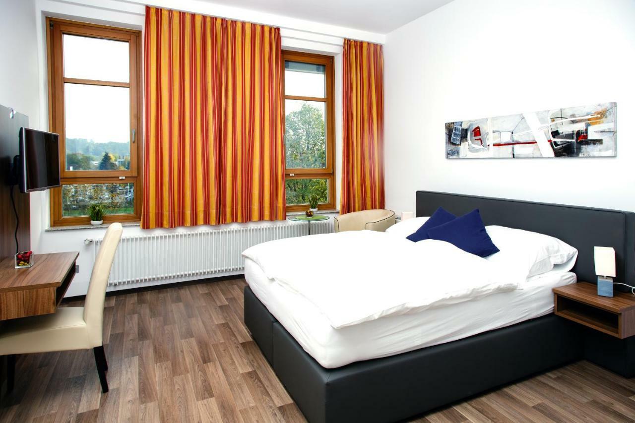 Health Vital Comfort Guestrooms Вельс Екстер'єр фото